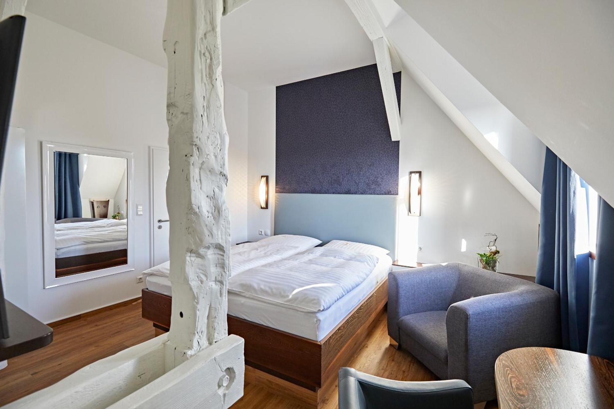 Hotel Zur Wartburg Rheda-Wiedenbrück Esterno foto