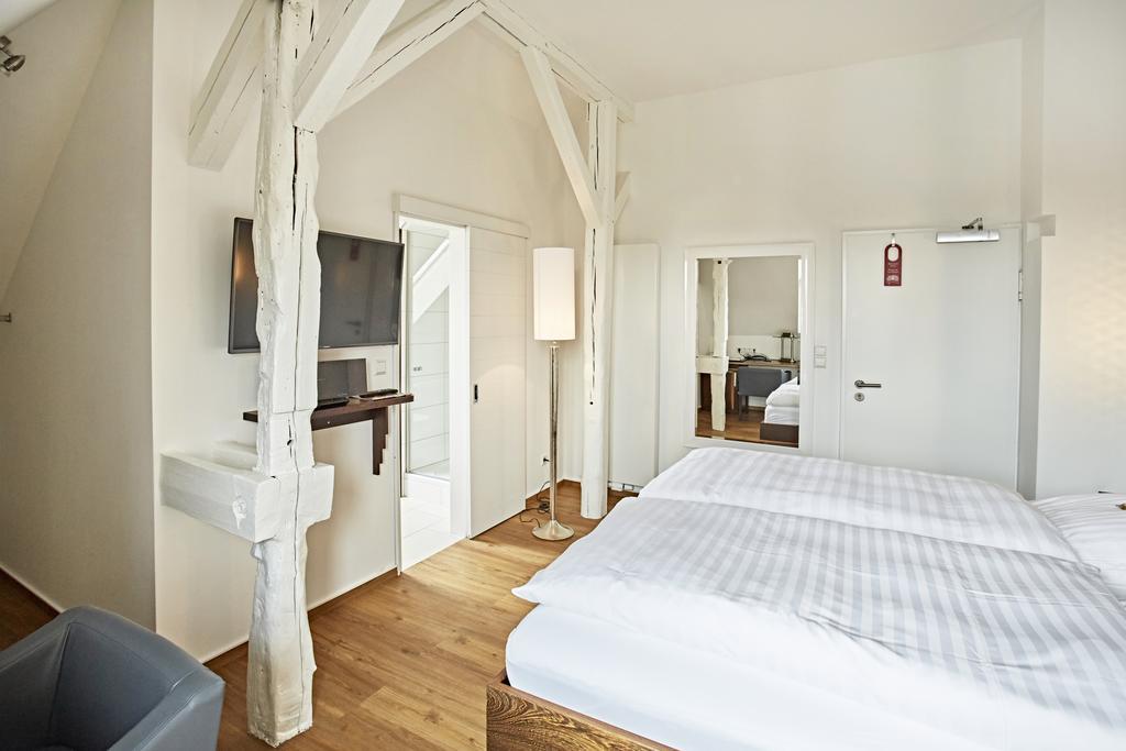 Hotel Zur Wartburg Rheda-Wiedenbrück Esterno foto