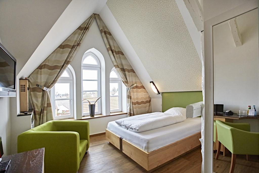 Hotel Zur Wartburg Rheda-Wiedenbrück Esterno foto