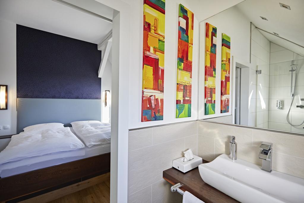 Hotel Zur Wartburg Rheda-Wiedenbrück Esterno foto