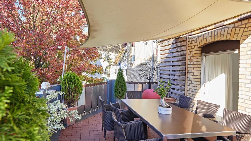 Hotel Zur Wartburg Rheda-Wiedenbrück Esterno foto